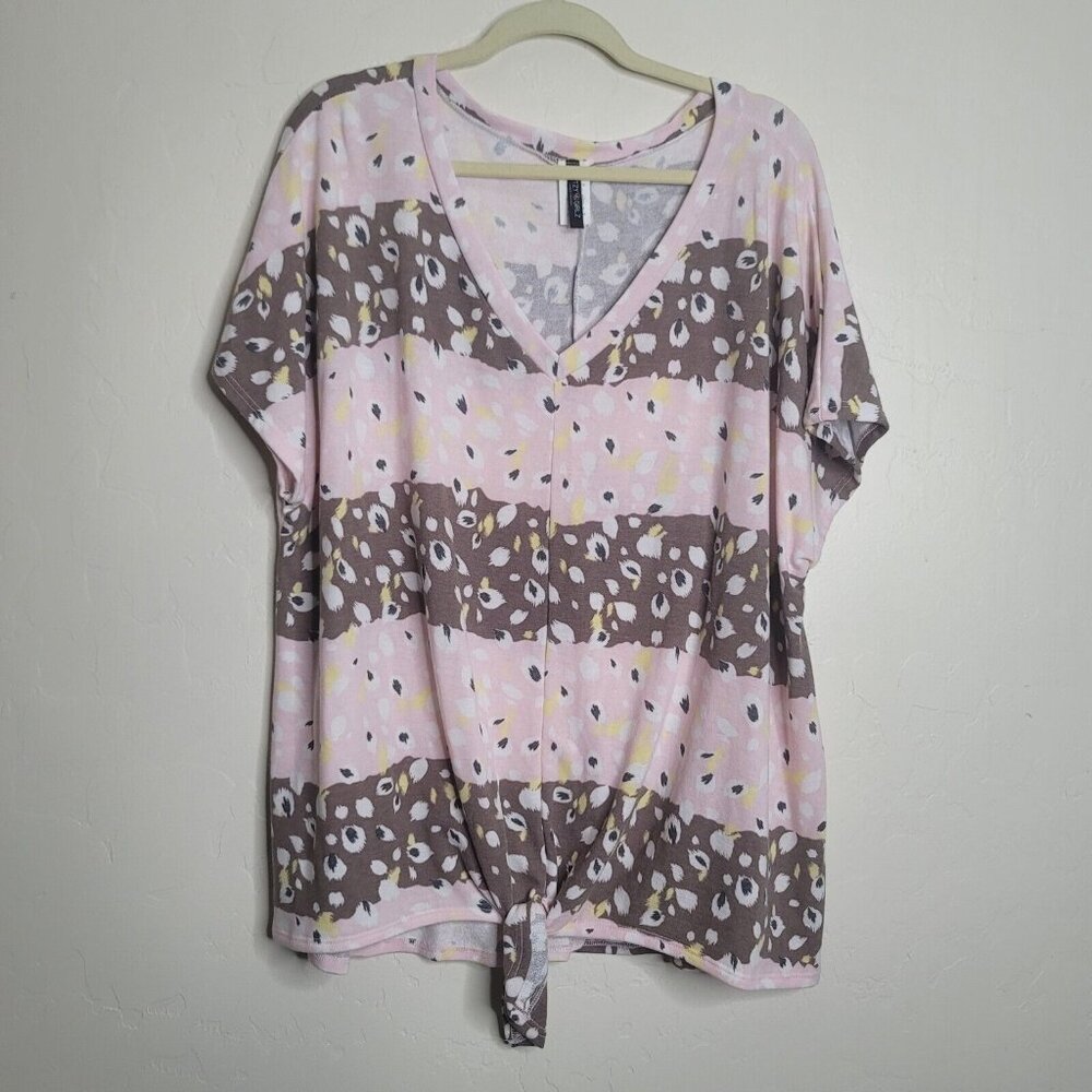 Glitzy Girlz Boutique Plus Size 6x Pink Gray Camouflage Print V Neck